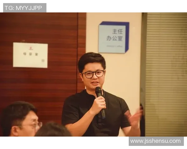 电竞新闻与刘敏畅谈和平精英的成长历程与职业生涯的精彩瞬间